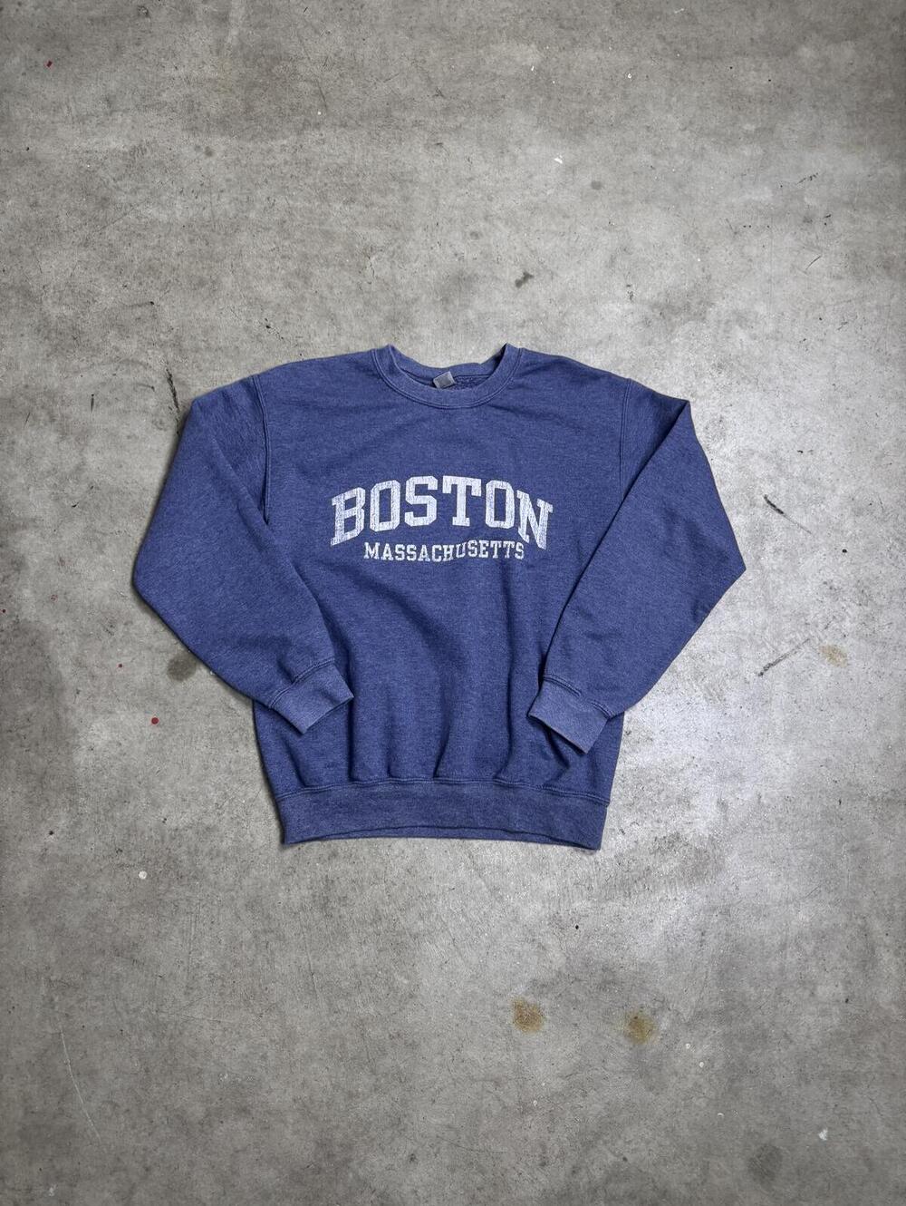 Gildan Boston Massachusetts Spell Out Crewneck Sweatshirt Blue